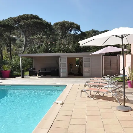 De La Vierge Noire Hotel 3*