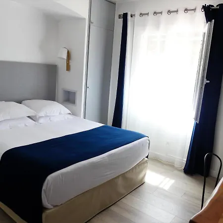 De La Vierge Noire Hotel 3*