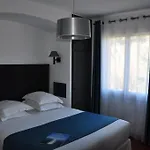 호텔 De La Vierge Noire 생트막시메
