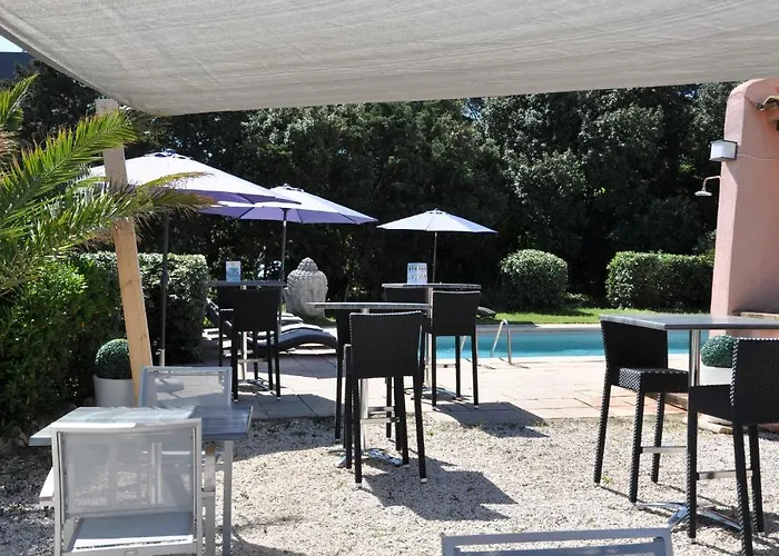 Hotel De La Vierge Noire 3*