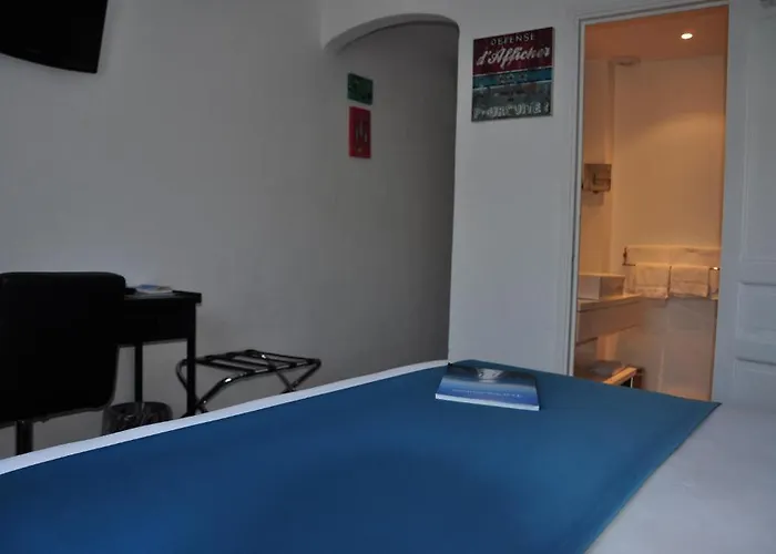 De La Vierge Noire Hotell