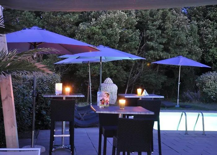 De La Vierge Noire Hotel 3*