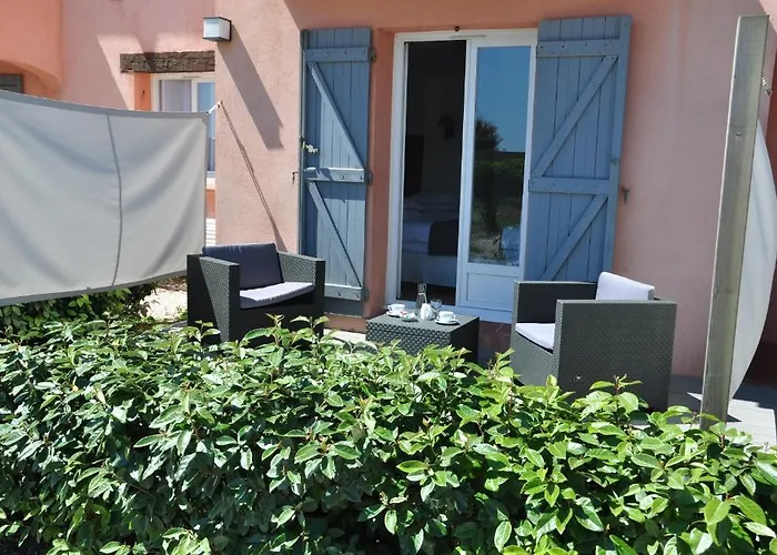 De La Vierge Noire Hotel 3*