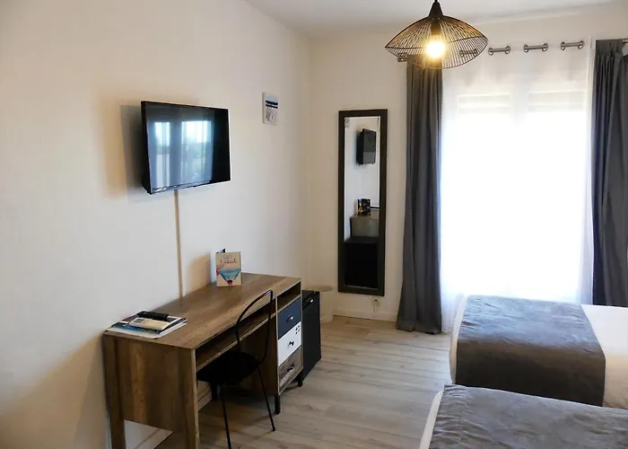 De La Vierge Noire Sainte-Maxime